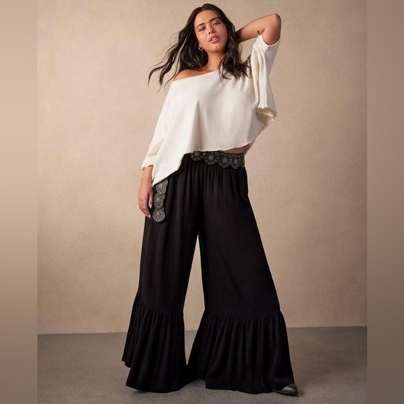 Torrid Festi Oversized Cream Cotton Dolman Tee - Picture 3 of 10